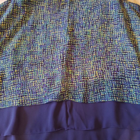 Gorgeous Dressy Tank - Picture 2 of 3